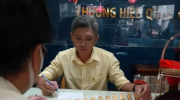 فارق سعري الشراء والبيع يسبب خسائر تصل إلى 3 ملايين دونغ للأونصة